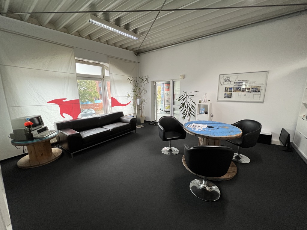 D5079B7D-D6DF-41F9-A02A-5D5EDB568042_1_105_c